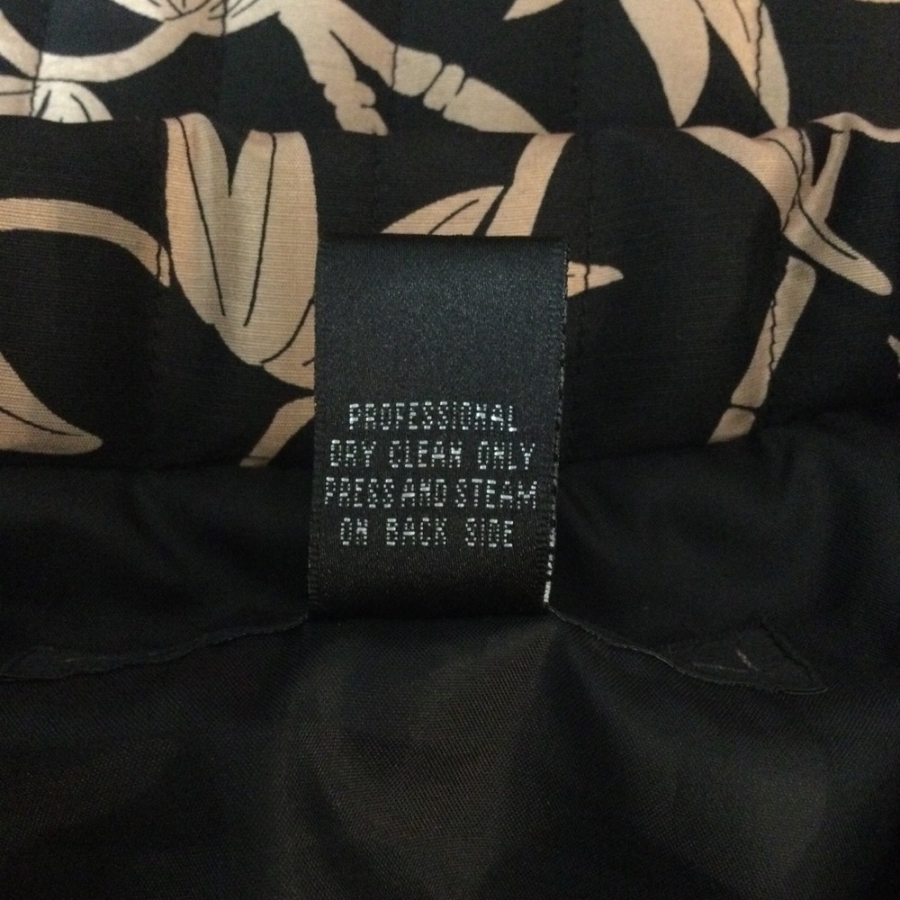 Anne Carson Quilted Jacket - image 6